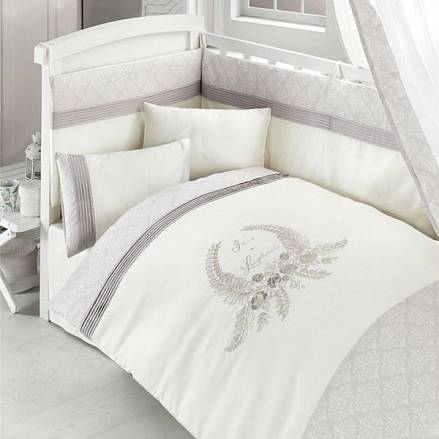 Комплект постельного белья и спальных принадлежностей из 6 предметов серии Monarch 